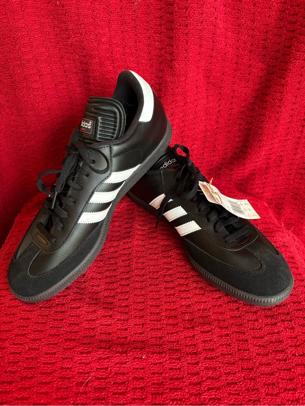adidas Samba * new* Men’s Black & White Classic Low-Top Sneakers